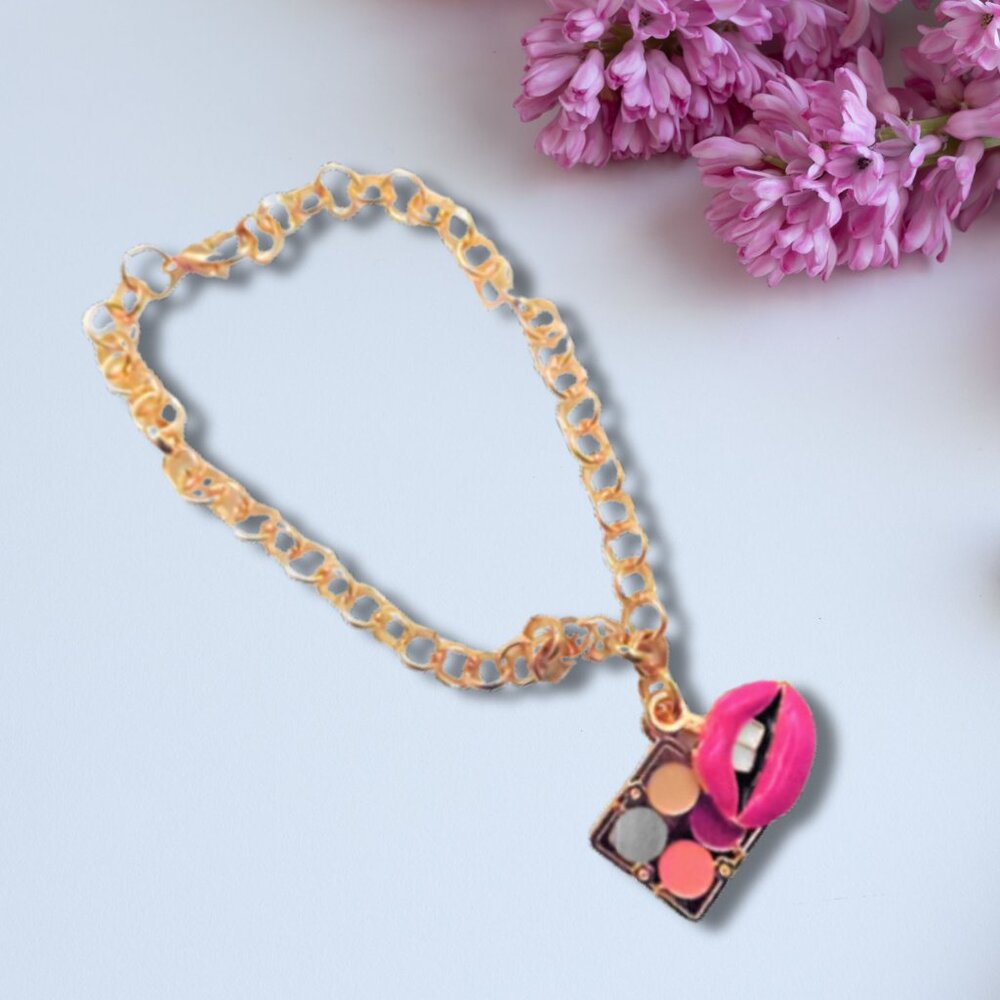 Pucker Up Bracelet